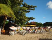 Barracas na Praia Ribeira em Salvador